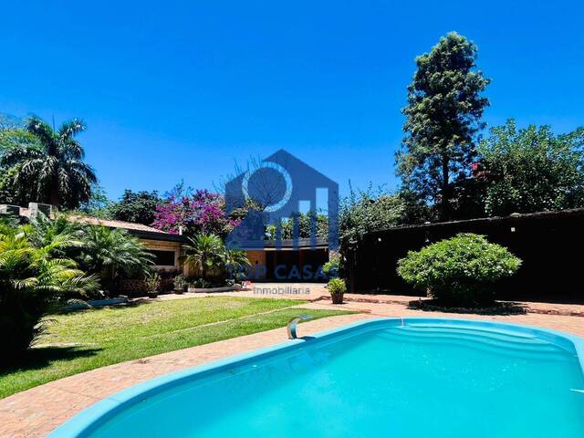 #76 - Casa para Venta en Ypane - PY-11